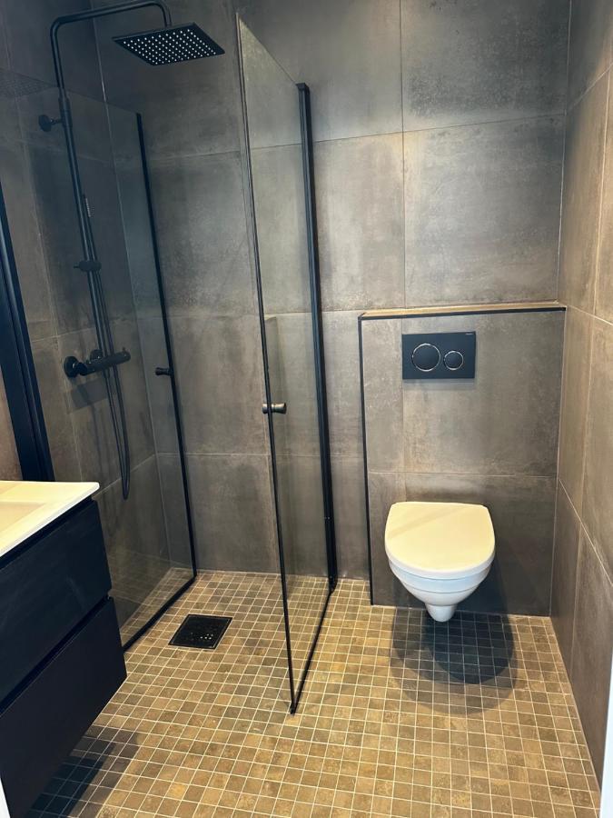 Skagesund Guest House With Free Parking Тромсё Экстерьер фото